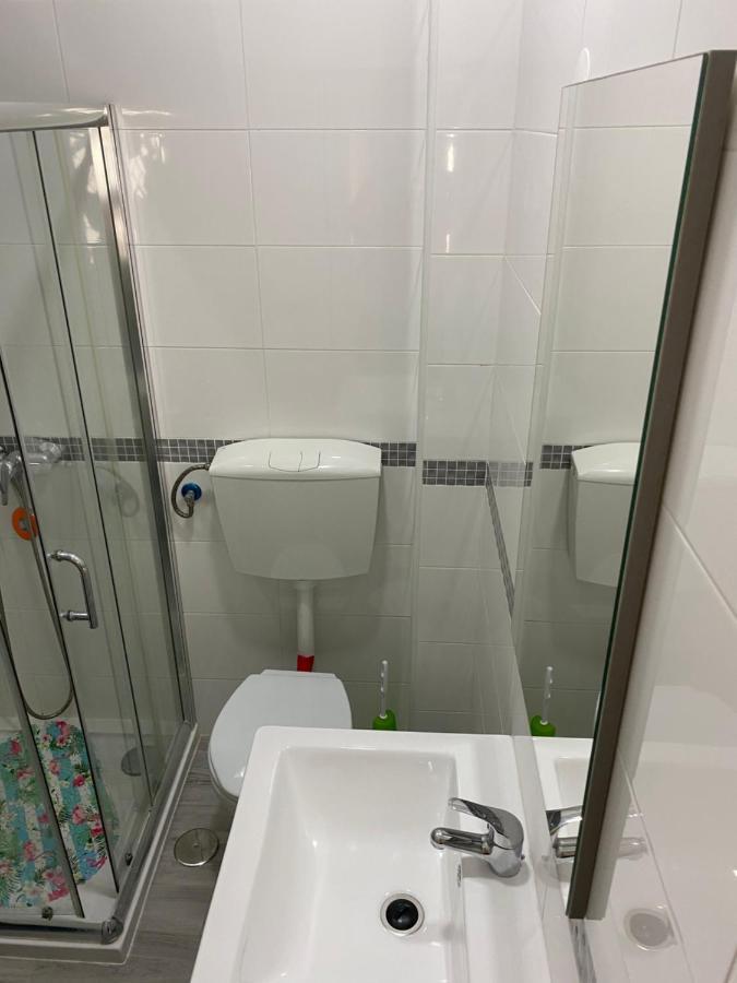Avo Velha - Faneca Apartamentos Nazaré Exteriör bild