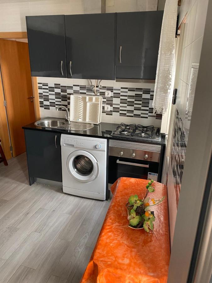 Avo Velha - Faneca Apartamentos Nazaré Exteriör bild
